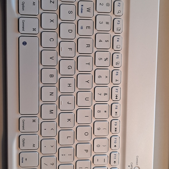 ⌨️ Wireless Keyboard Case - Picture 4 of 12